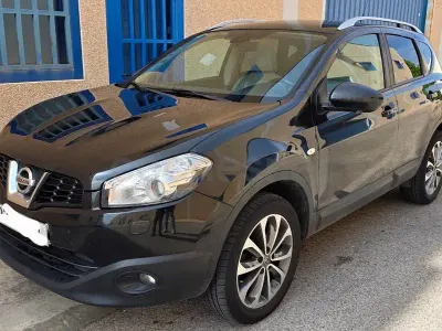 Używany Nissan Qashqai 360º 110 KM (80 kW) 2012 Czarny SUV