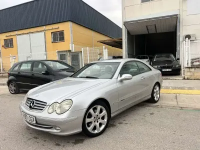 Käytetty Mercedes CLK200 218 HP (160 kW) 2003 Harmaa Coupe - kaksiovinen
