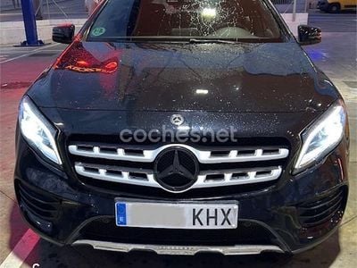 Mercedes GLA220