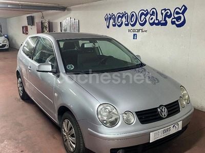 Gris / plata Usado 2002 VW Polo Highline Berlina | 3200 € (Un poco caro)