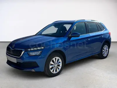 Usado Skoda Kamiq 110 CV (80 kW) 2022 Azul SUV