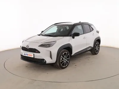 Usado Toyota Yaris Cross Sport 131 CV (96 kW) 2025 Gris SUV