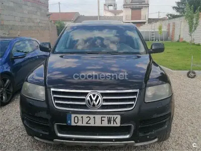 Usado VW Touareg 225 CV (165 kW) 2006 Negro SUV