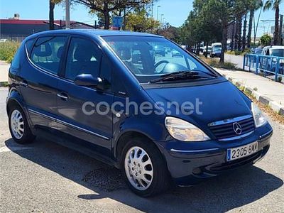 Usado Mercedes A140 Elegance 82 CV (60 kW) 2001 Azul Monovolumen