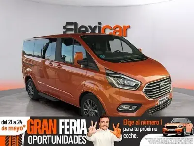 Usado Ford Tourneo Custom Titanium X 185 CV (136 kW) 2022 Naranja Van