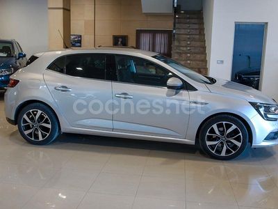 Gris / plata Usado 2018 Renault Mégane IV Bose Edition Berlina | 16.350 € (Caro)
