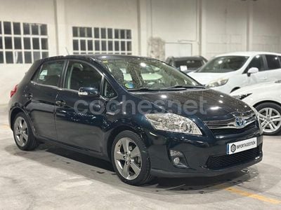 Toyota Auris Hybrid