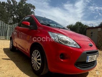Usado Ford Ka 69 CV (50 kW) 2015 Rojo Berlina