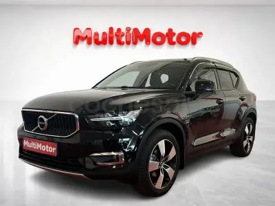 Begagnad Volvo XC40 Inscription 163 HK (119 kW) 2020 Svart SUV