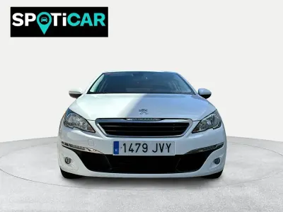 Usado Peugeot 308 Style 110 CV (80 kW) 2016 Blanco Berlina