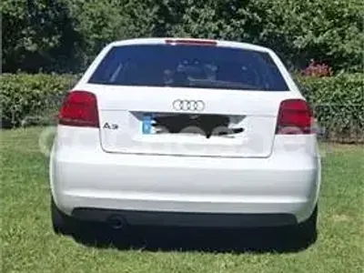 Usado Audi A3 Ambiente 105 CV (77 kW) 2010 Blanco Utilitario