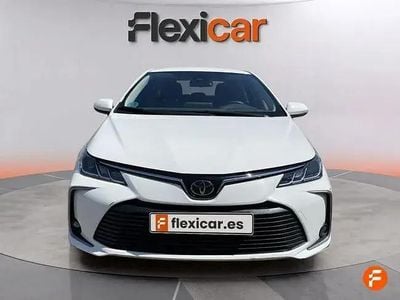 Begagnad Toyota Corolla Active 125 HK (91 kW) 2023 Vit Sedan