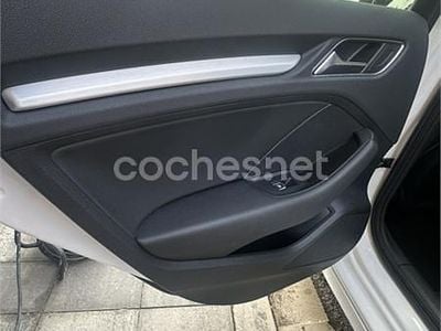 Usado Audi A3 Black Edition 150 CV (110 kW) 2019 Blanco Berlina