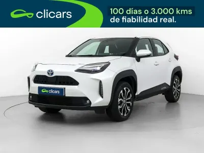 Usado Toyota Yaris Cross Active 116 CV (85 kW) 2022 Blanco SUV