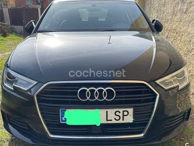 Usado Audi A3 110 CV (80 kW) 2016 Negro Berlina