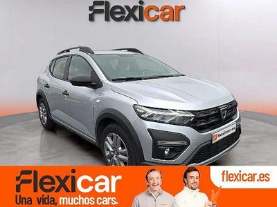 Usado Dacia Sandero Essentiel 91 CV (66 kW) 2021 Gris Utilitario