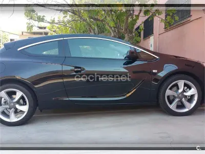 Usado Opel Astra GTC