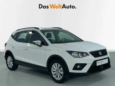 Usado Seat Arona Style 110 CV (80 kW) 2021 Blanco SUV
