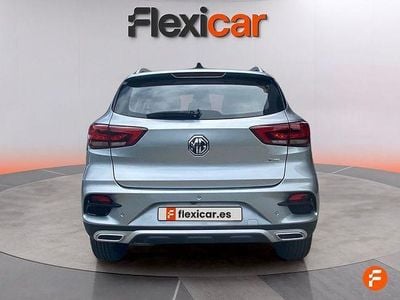 Usado MG ZS Luxury 106 CV (77 kW) 2024 Gris / plata Berlina
