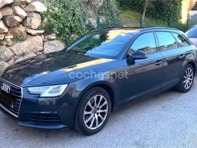 Usado Audi A4 Advanced Plus 150 CV (110 kW) 2019 Negro Familiar