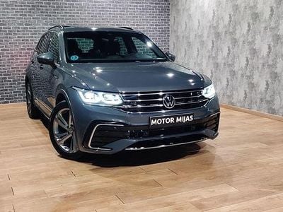 Käytetty VW Tiguan R-line 150 HP (110 kW) 2022 Harmaa Katumaasturi