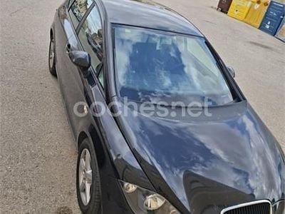 Negro Usado 2011 Seat Leon Reference Berlina | 7000 €
