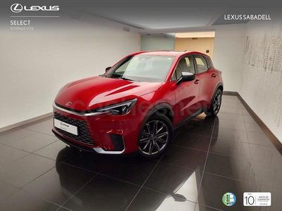 Usado Lexus LBX 136 CV (100 kW) 2024 Rojo SUV