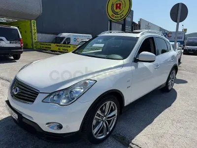 Usado Infiniti QX50 Premium 238 CV (175 kW) 2015 Blanco SUV