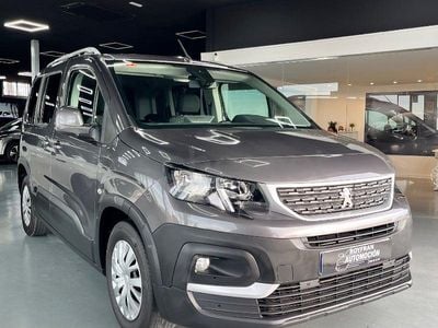 Usado Peugeot Rifter Active 100 CV (73 kW) 2018 Gris / plata Monovolumen