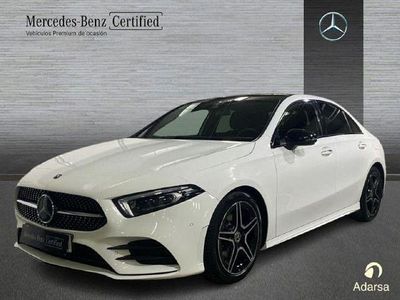 Usado Mercedes A180 AMG line 116 CV (85 kW) 2019 Blanco polar Berlina