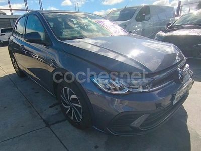 Usado VW Polo 95 CV (69 kW) 2025 Gris / plata Berlina
