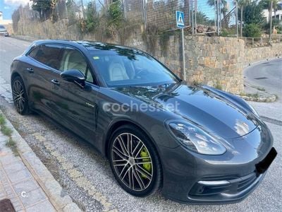 Porsche Panamera 4