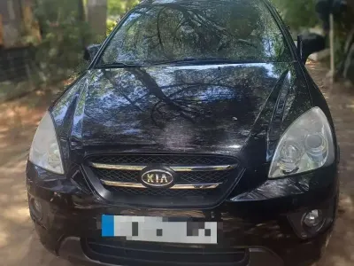 Usado Kia Carens 140 CV (102 kW) 2007 Negro Monovolumen