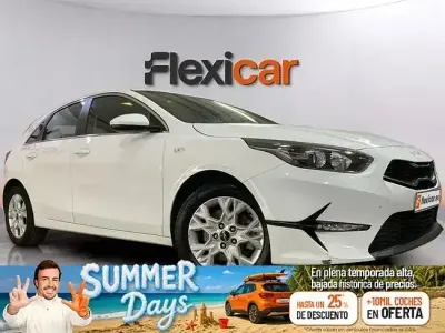 Usado Kia Ceed 136 CV (100 kW) 2023 Blanco Utilitario