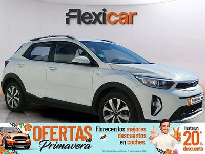 Usado Kia Stonic 84 CV (61 kW) 2022 Blanco SUV