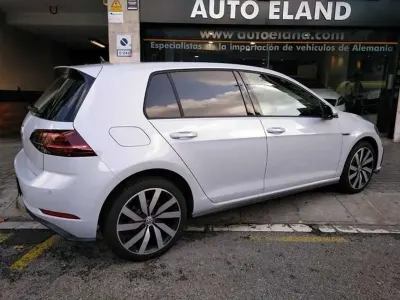 Usado VW Golf VII 204 CV (150 kW) 2017 Blanco Berlina