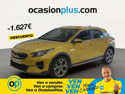 Usado Kia XCeed 160 CV (117 kW) 2022 Amarillo SUV