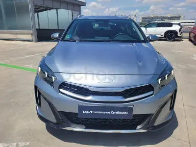 Usado Kia XCeed 115 CV (84 kW) 2025 Gris / plata SUV