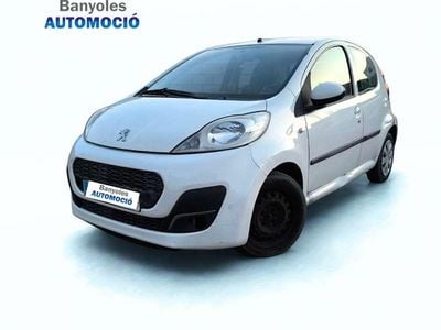 Usado Peugeot 107 Active 68 CV (50 kW) 2013 Blanco Utilitario