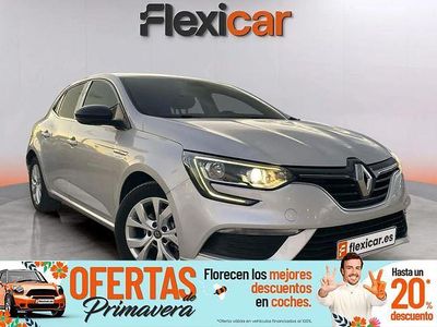 Usado Renault Mégane IV LIMITED 140 CV (102 kW) 2020 Gris / plata Berlina