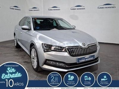 Usado Skoda Superb Style 218 CV (160 kW) 2021 Gris / plata Berlina