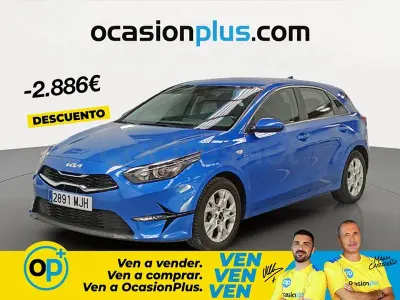 Usado Kia Ceed 136 CV (100 kW) 2023 Azul Utilitario