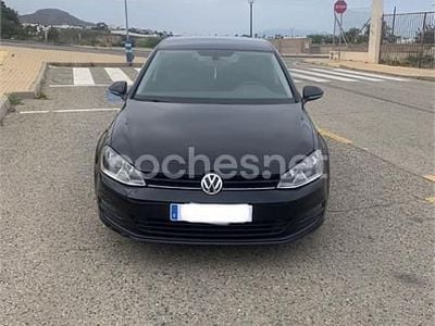 Usado VW Golf VII Advance 105 CV (77 kW) 2014 Negro Berlina