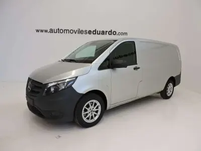 Usado Mercedes Vito 2019 Plateado Van