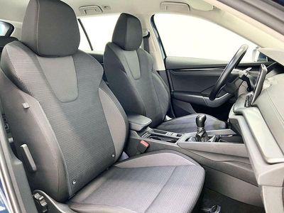 Azul Usado 2021 Skoda Octavia Ambition Familiar | 16.990 € (Precio justo)