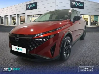 Usado Nissan Qashqai N-Connecta 158 CV (116 kW) 2025 Rojo SUV