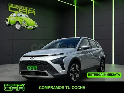 Usado Hyundai Bayon 100 CV (73 kW) 2021 Gris / plata SUV