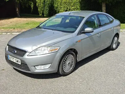 Usado Ford Mondeo 125 CV (91 kW) 2009 Gris / plata Berlina