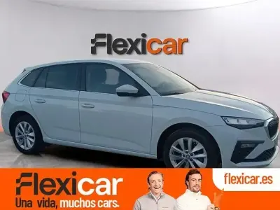 Usado Skoda Scala Selection 115 CV (84 kW) 2024 Blanco Utilitario