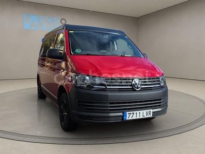 Usado VW Caravelle Trendline 102 CV (75 kW) 2017 Rojo Monovolumen